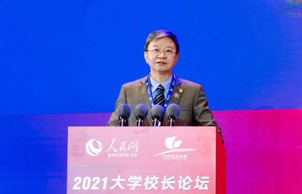 中國科學院院士、蘭州大學校長嚴純華
