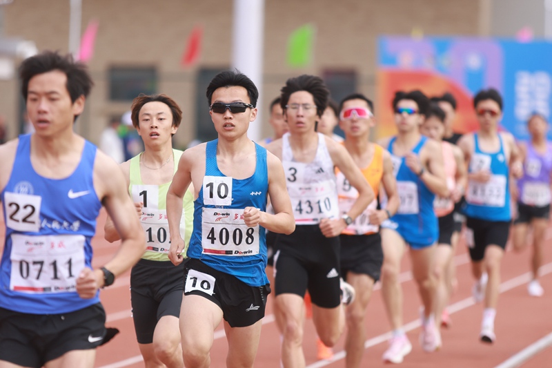 首都高等學校第63屆學生田徑運動會開幕。北京信息科技大學供圖