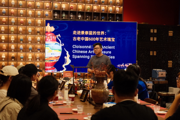 實踐團調研學習現場。校方供圖