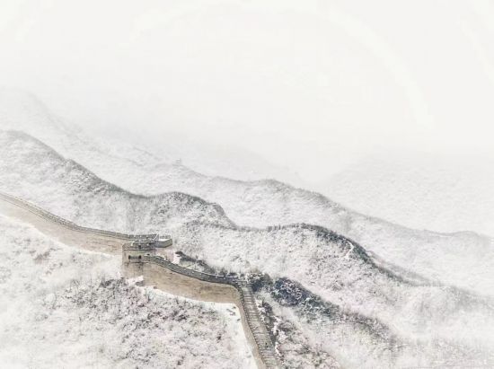 朱銳拍攝的長城雪景。（受訪者供圖）