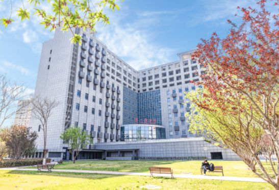 首都醫科大學第一教學樓