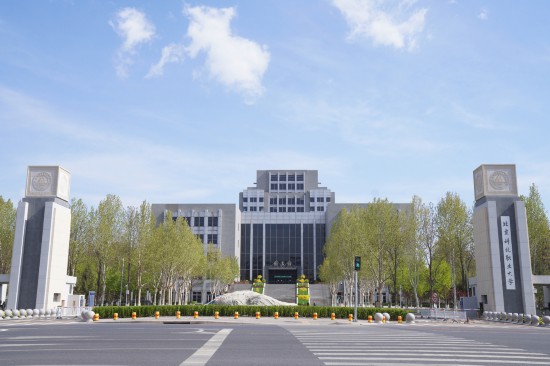 北京科技職業大學校門(攝影:展文杰)